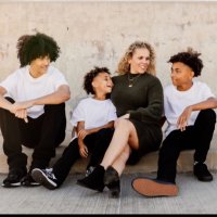 Sarah Hunt (@huntmamajeu) 's Twitter Profile Photo Sarah Hunt (@huntmamajeu) 's Twitter Profile Photo