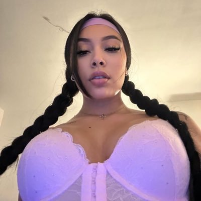 25yrs👸🏻Content creator🌸 https://t.co/vzcmh90dOi