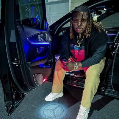 _rockginsmic's profile picture. Entrepreneur 📈 | Artist 🎶🎵 | Certified Dripper 💎