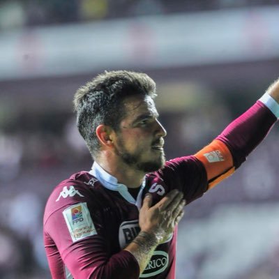 Saprimago's profile picture. “Diles que no, deciles muchas gracias, pero no me veo con otra camiseta”. - Mariano Nestor Torres