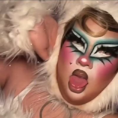 Efrexpill's profile picture. 🐁✨