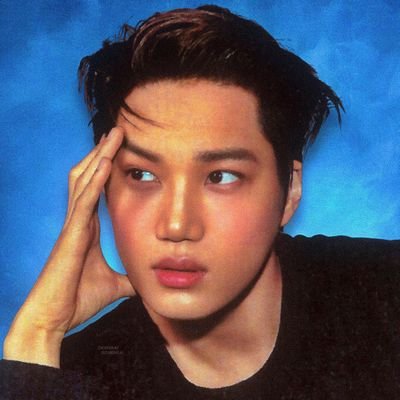 kqwinlari's profile picture. 