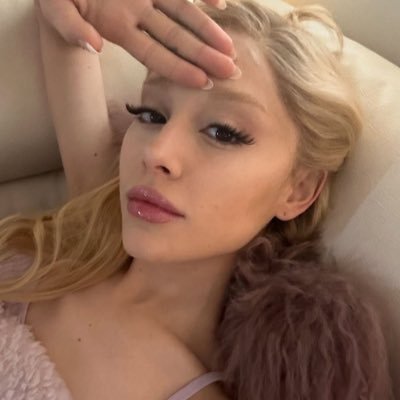 gracesbrina's profile picture. — i'll be your loirinha on the down low.