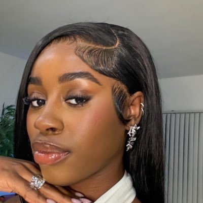 itskeziya's profile picture. 🦋