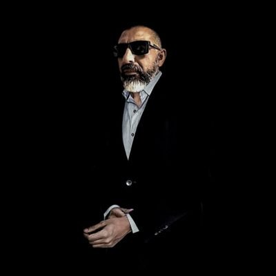 Historiador
📸
Político
Escritor
Músico
Defensor de los DDHH
Perruno
Arte
dueño de JOHNNYKINKS