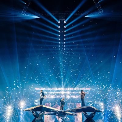 Number_iが大好き❤
コンサート行きたいな〜