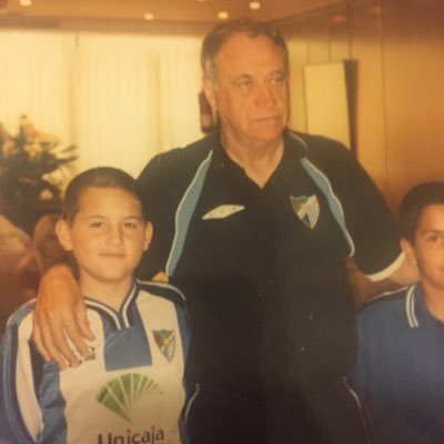Que bonito es... MÁLAGA CF 🤍💙🤍14 🧑🧑🧒🧒❤