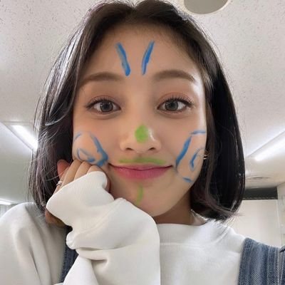 calrmlsxye's profile picture. 