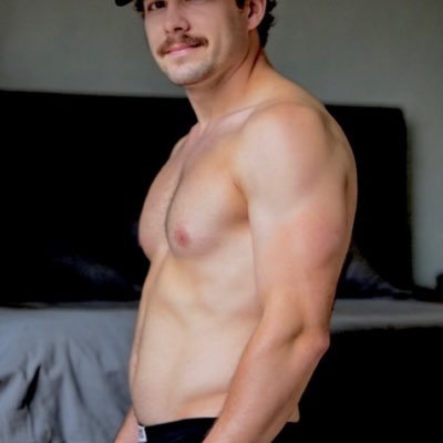 ffgape190's profile picture. 復活 190/75/35 20*5 👊🐷 PA. Send me your dirty DMs 🤤