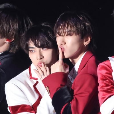 haus of slutjun ⭐︎ fruity little transfem ⭐︎ ♐️ ⭐︎ '92 ⭐︎ any pronouns ⭐︎ #HWTL ⭐︎ no minors 🔞