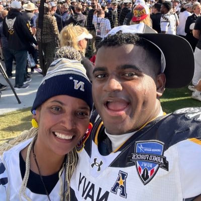A lifetime Football Mom enjoying watching my favorite player and hero mature into a phenomenal young man