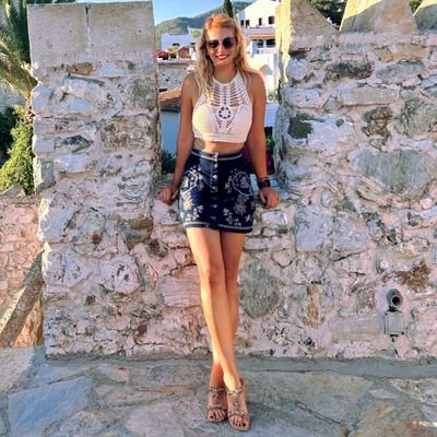 cansutufenkci's profile picture. Bilişim Teknolojileri Öğretmeni 👩🏻‍💻                 

Ankara & Kocaeli