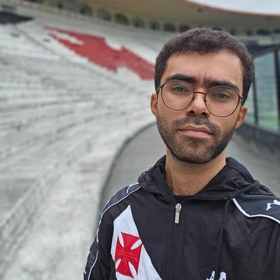 Lampejos de alegrias com Vasco, Chelsea e
Lewis Hamilton. Hater com PhD em Neymar Jr.