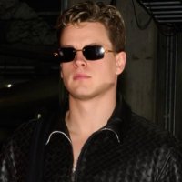 Let Joe Cook (@burrow_time) 's Twitter Profile