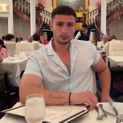 DgnBn92227's profile picture. 