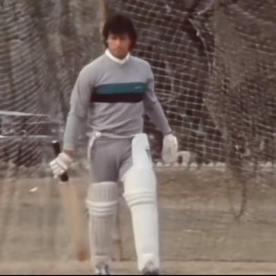 khanx542110's profile picture. 