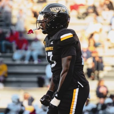 #23 EDGE @southernmissfb | @TTT_collective