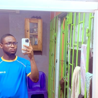 DanbexFx's profile picture. you will Never fucking Walk alone 😎🤏 YNWA