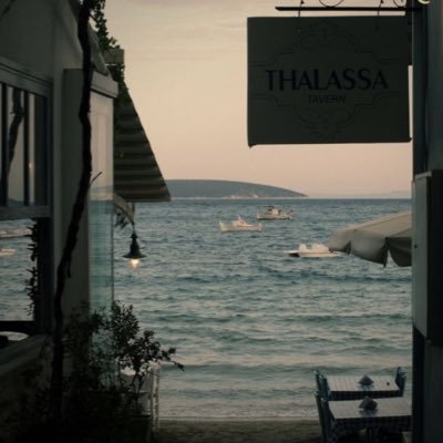 _onlyperson's profile picture. ﴿وَمَن يَتَّقِ اللَّهَ يَجعَل لَهُ مَخرَجًا﴾