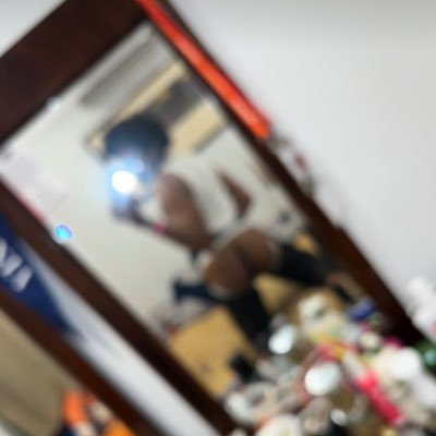 gluckgluc's profile picture. A visceral escape