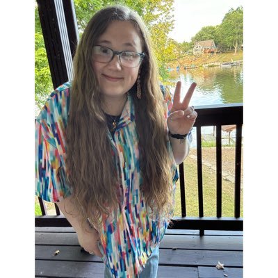 eskinner_'s profile picture. RHS chemistry teacher, PhD, animal mom, wife.