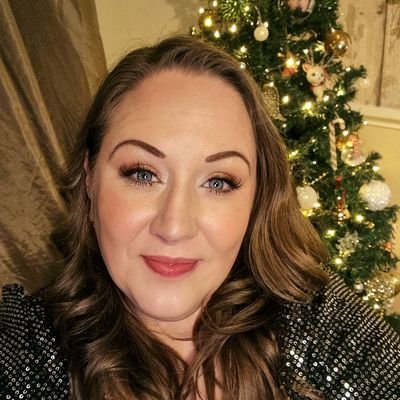 Lizzie41574169's profile picture. wild