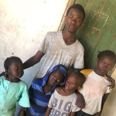 Hello 👋 dear sisters and brothers we really need our help we are homeless 😭😭😭🙏