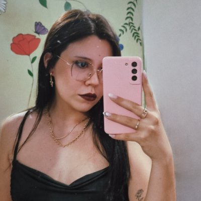 fiodelbono's profile picture. viva el gloss, el café frío y las películas románticas