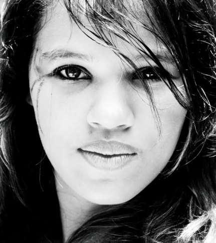 - Potiguar; 15 Anos; Solteira; Escorpiana; Modelo (Fotográfica/Passarela); Atriz; Estudante; Persistente; Flamenguista õ/