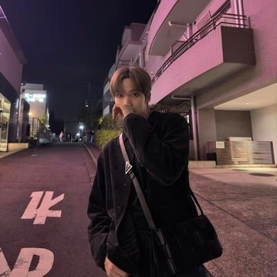 ㅤ 𝐃𝐨𝐩𝐩𝐞𝐥𝐠𝐚𝐧𝐠𝐞𝐫 ; 𝟭𝟵𝟵𝟵 : 磨耗しない金、輝き続ける宝石はチョン・ユンホと名付けられる。𝑨𝑻𝑬𝑬𝒁.