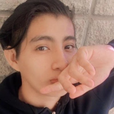 YairDiaz654026's profile picture. 