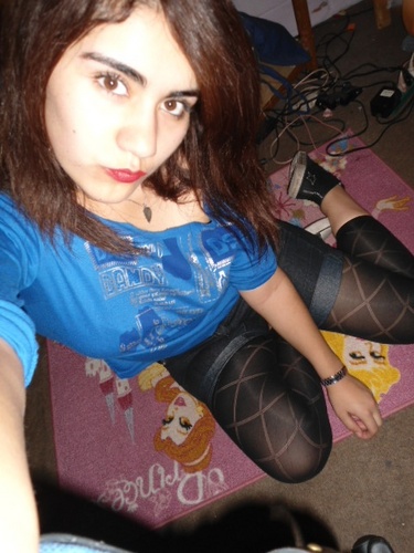 :3