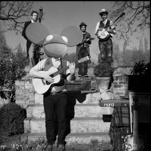 goodmusicgiver's profile picture. LOVE MUSIC... posting music everyday. Want to get in touch? just Message Me if you want me to listen to your song! my personal twitter: @chrissclowess