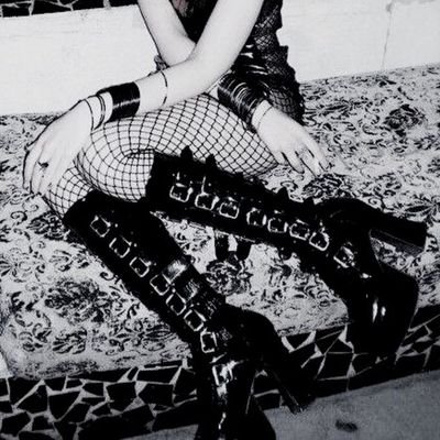 bloody1kisses's profile picture. femcel y misandrica