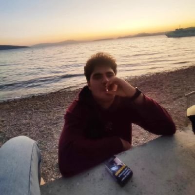 hachi___roku's profile picture. büyümek istemiyorum annem babam yaşlanır