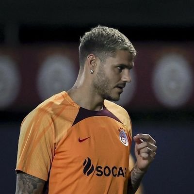 Kamil2373's profile picture. 