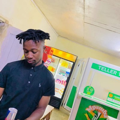 IshmaelJr7's profile picture. 