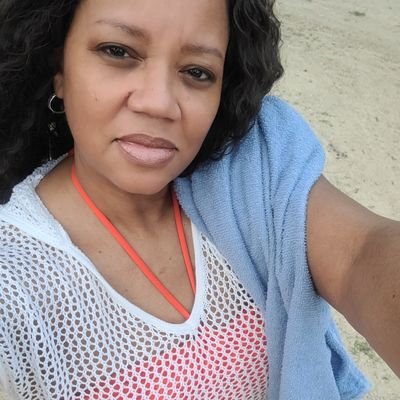 From L.A....Afro-latina.... Ghostwriter...#KeepPounding #Dubnation #FightOn #Outlander And I put my face on ALL the things 🤣