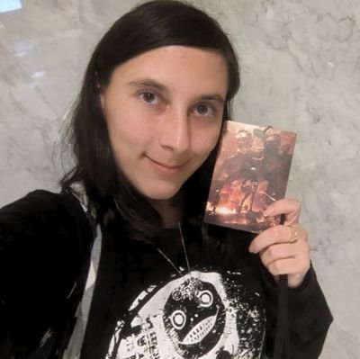 Motion capture technician and 3D animator! From Arizona and a huge game, anime, and manga weeb!