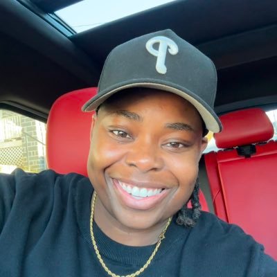 Software engineer at Resilient Coders | I love all things tech, food , and #philly #BlackTechTwitter #blackwomenintech