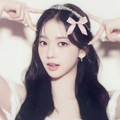 htaelena's profile picture. codename:    flüffy_sydney  🍜   splish-splash   Ꮺ.   in babyville   🍄   crafting...   %?    dāzzling account  🥛🎀   c'mere hun! ♡