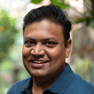 Award-winning blogger, vlogger, and photographer from Kolkata, India. Blogging for over 17 years and featured across major news dailies and online.