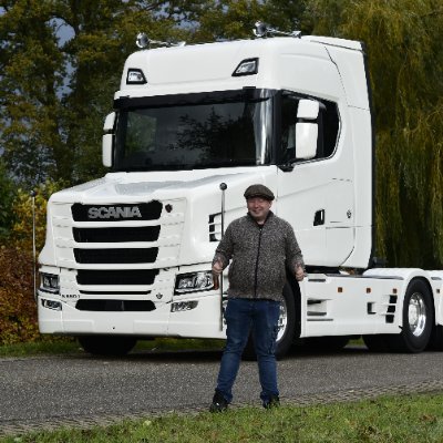 Elektricien , gezelligheidsmens , Hobby,s Citta , Truckfotografie .Platenbaas VTN Truckpulling, Redactie NTTO. owner of https://t.co/UM2Ox4pIGO…