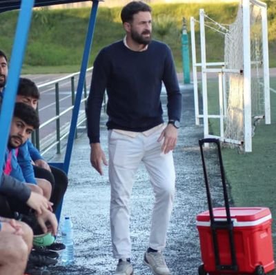 Entrenador Nacional UEFA PRO⚽️
Entrenador en CD Lamiya
📚Máster Internacional @bemagistral⚽️
Papa de Bianca👶
14/6/2022
💞