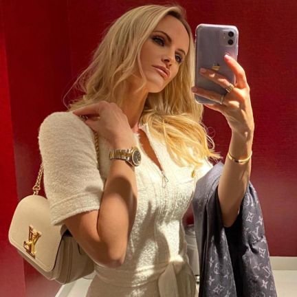 LisaSanche29062's profile picture. This Is The Right company🔰 ,For you. Where You Can Earn from💰 $500 to $3000 Daily 🌟Without Stress, With The Help Of Your Smart Phone📲. I Earn Every 24 Hours