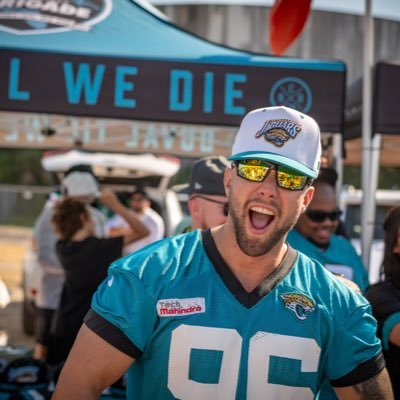 Jacksonville born, NJ resident, Jags fan since Day 1. DFS and betting losing extraordinaire. #DTWD #DUUUVAL