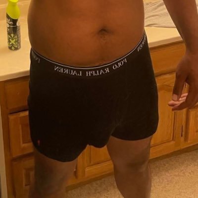 HammerBig27656's profile picture. 6’2 straight male 🇵🇷🇩🇴 here for the sex and art