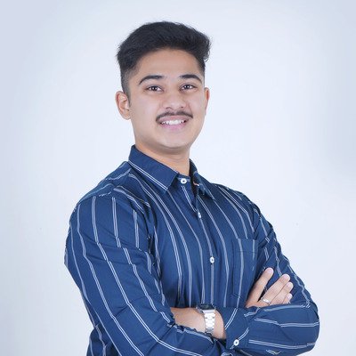 davejay2003's profile picture. Aspiring AI/LLM Engineer