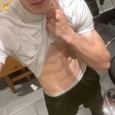 jayjjacey's profile picture. Just posting and retweeting stuff I find hot that makes me cum 😂🤪 profile pic is never me 👀