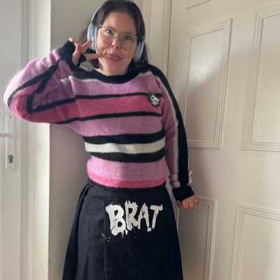 poppy74080323's profile picture. hi I'm poppy and I love @boygeorge @cher @conchitawurst @ginnylemon69  and you know the rest xx